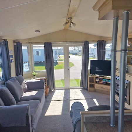 6 Berth Seawick Caravan Park, St Osyth 콜체스터 외부 사진