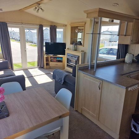6 Berth Seawick Caravan Park, St Osyth 콜체스터 외부 사진
